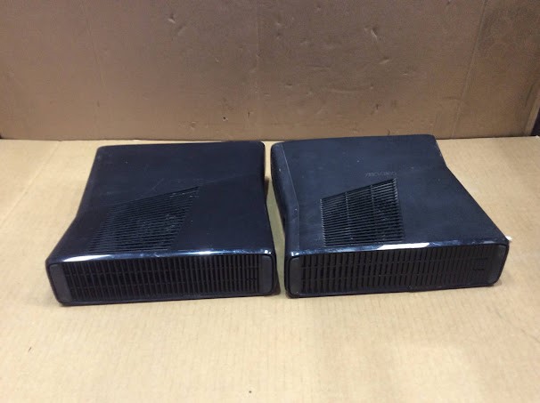 Microsoft Xbox 360 S 1439 Consoles (Lot of 2)