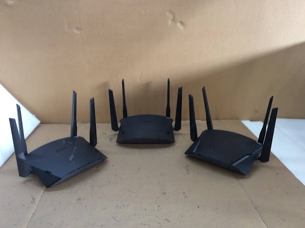 D-Link DIR-1960&DIR-1760 Smart Routers (Lot of 3)