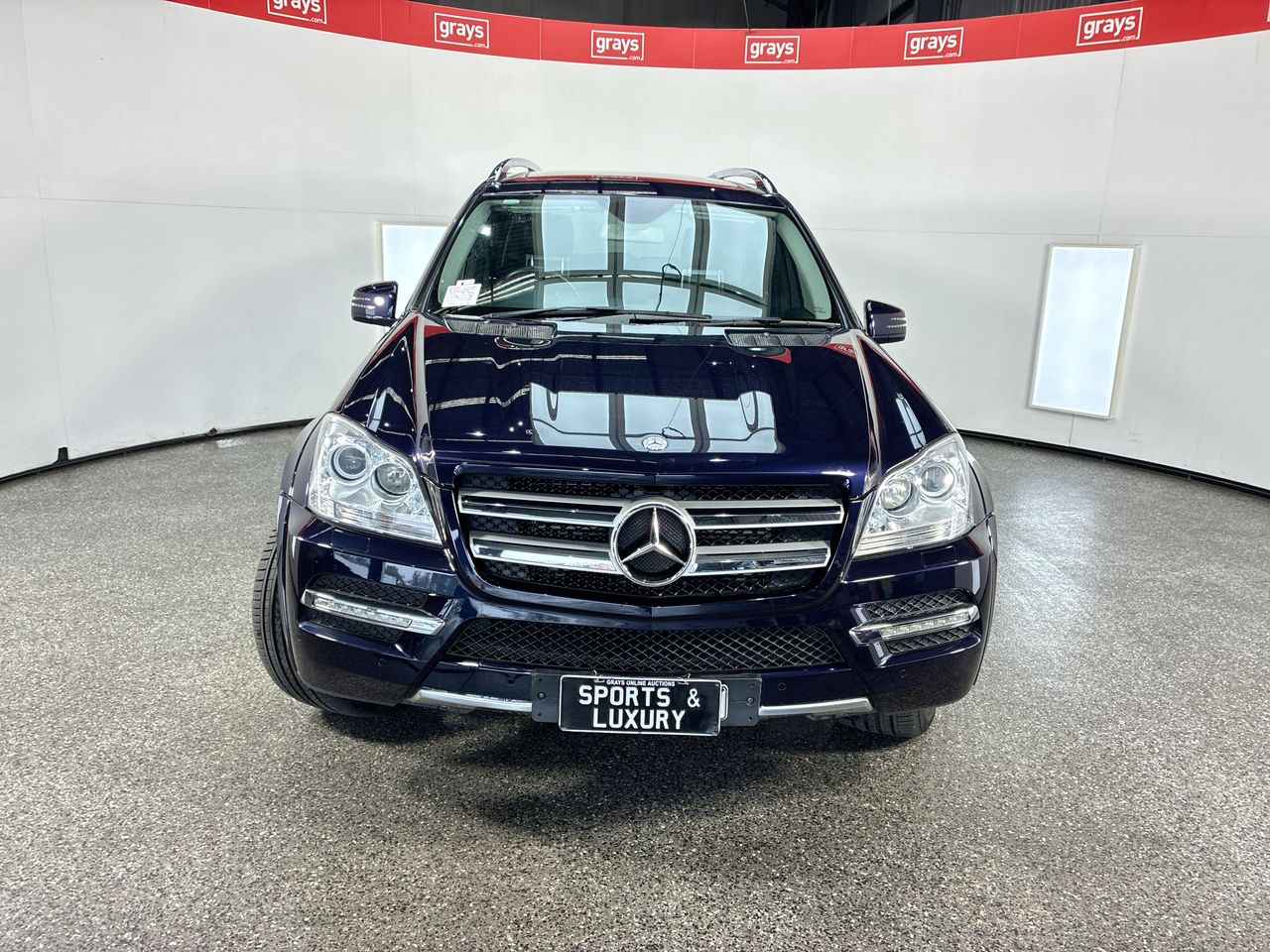 Vehicle photo