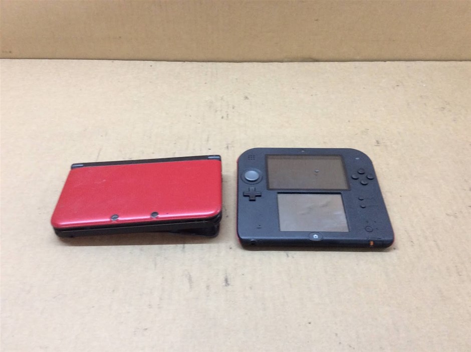 Nintendo 2DS Handheld Console + Nintendo 3DS XL Handheld Console