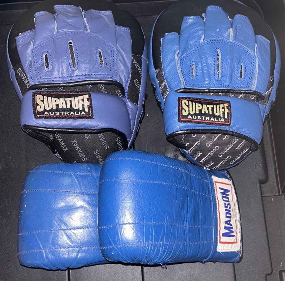 Set of Boxing Gear