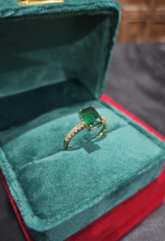 14K/Italy 2.0ct Green Emerald Cut Yellow Gold Filled Ring(stamped)-7US