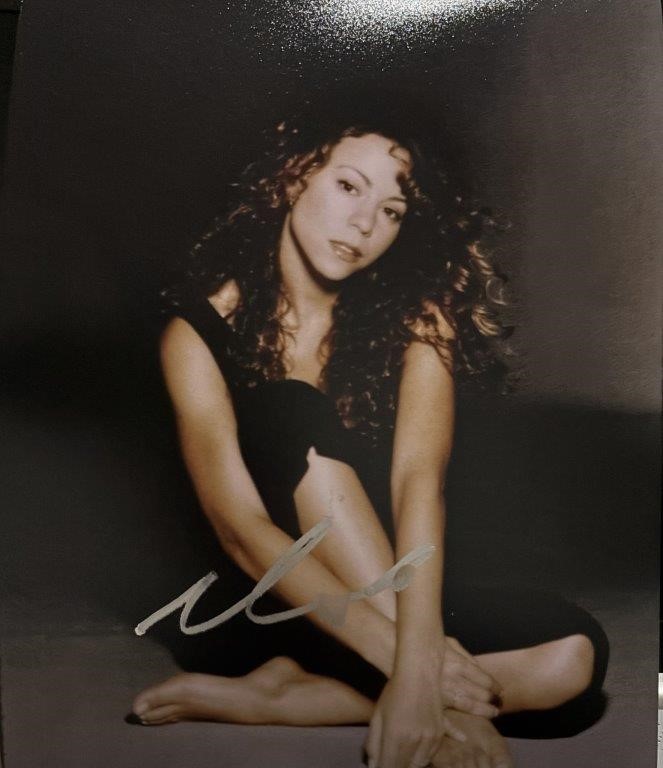 MARIAH CAREY SIGNED EARLY PHOTO