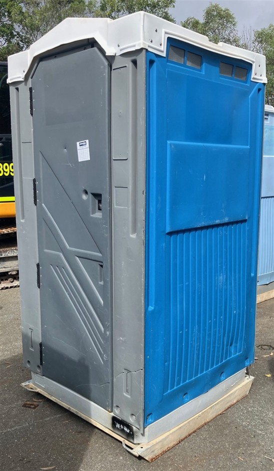 Portable Toilet - Fresh Water Flush - Burleigh Heads
