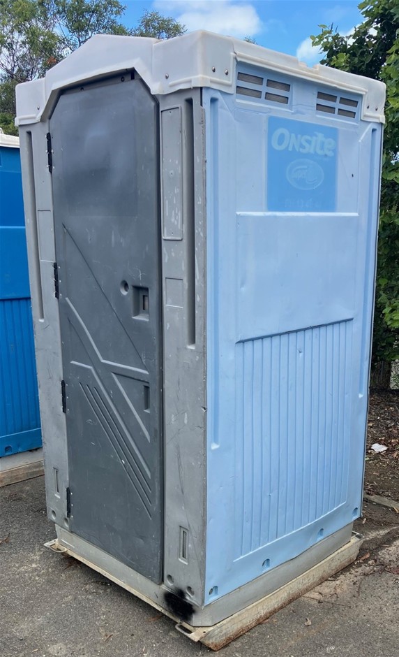 Portable Toilet - Fresh Water Flush - Burleigh Heads