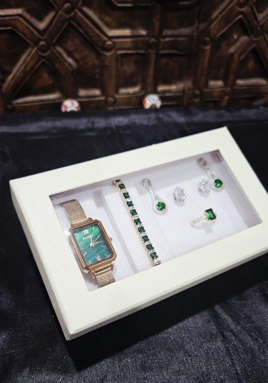 5-Piece Jewellery Set.Watch,Bracelet, Ring & Two Earrings(Gift Box Included