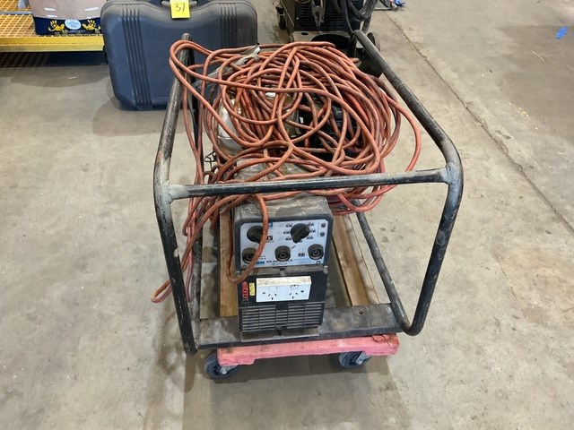 <p>NSM WS200 AC-AUS Generator Welder</p>