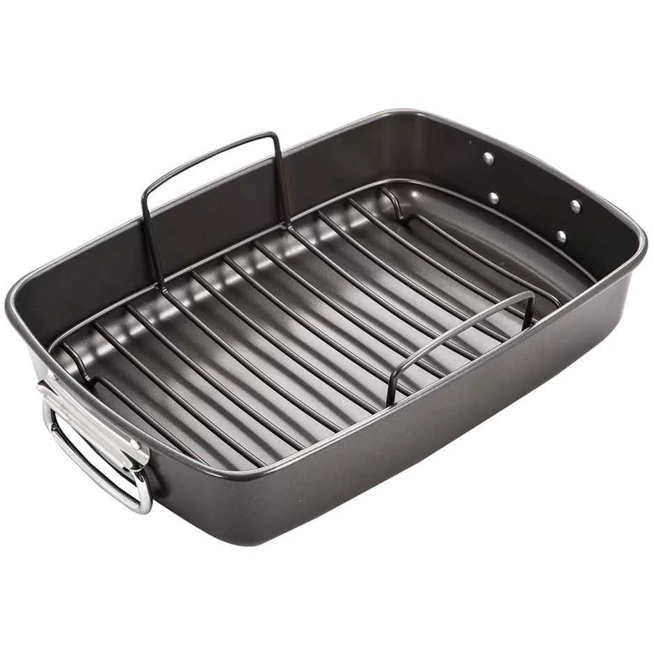 MASTERPRO Non Stick Roaster With Rack. N.B: Not in original packaging.