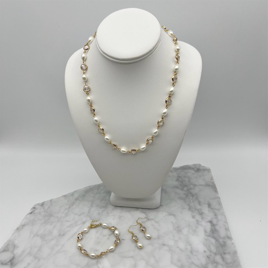 Teardrop Glass Pearls & Facet Links Jewellery Set