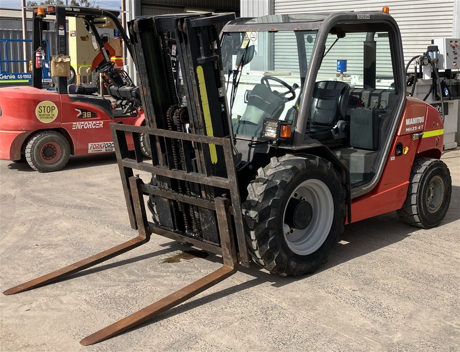 2016 MANITOU MH25-4T Forklift-2.5t - 3.7m - Diesel-Rough Terrain-Chinchilla