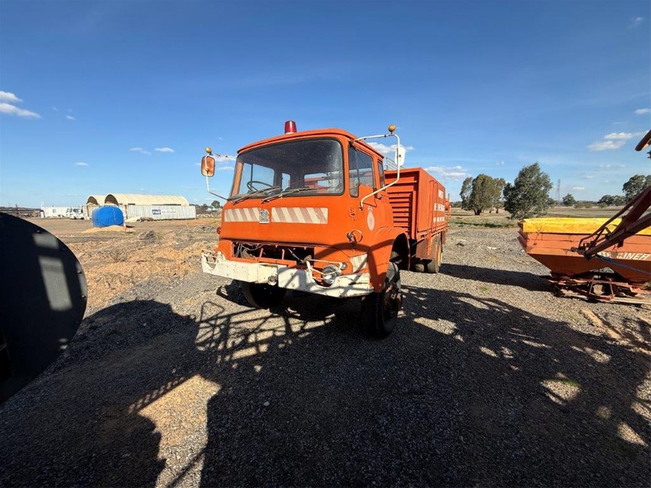 Ex-Council/RFS 4x4 Fire Tanker (Circa 1970s) (poor condition)