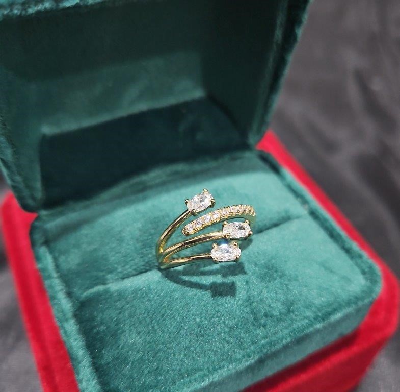 14K/Italy 1.5ctw Oval Cut Yellow Gold Filled Ring(stamped)8US