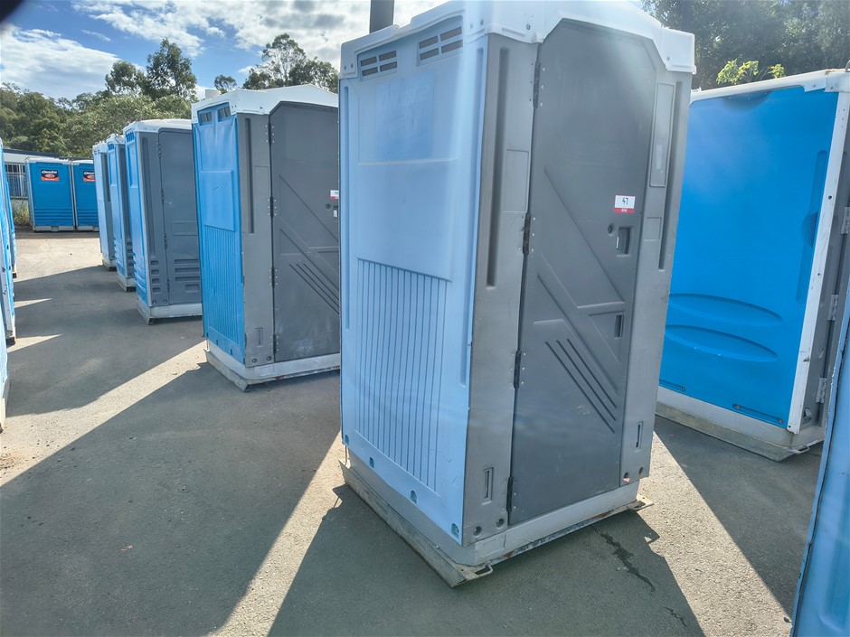Portable Toilet - Fresh Water Flush - Forest Lake