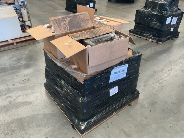 <p>Pallet Of Assorted Industrial Work Wear</p>