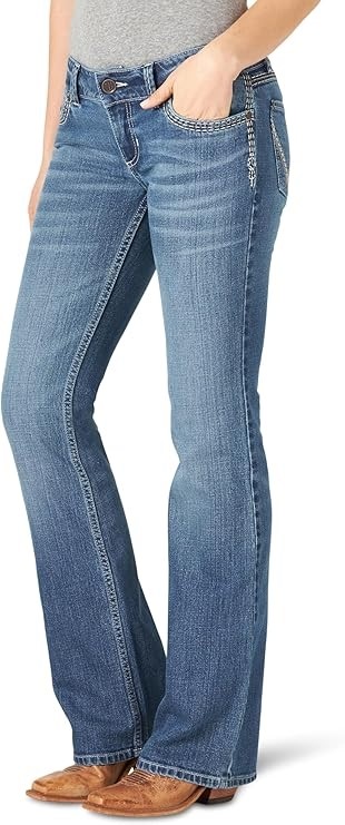 WRANGLER Wrangler Women's Retro Sadie Low Rise Stretch Boot Cut Jean. Size:
