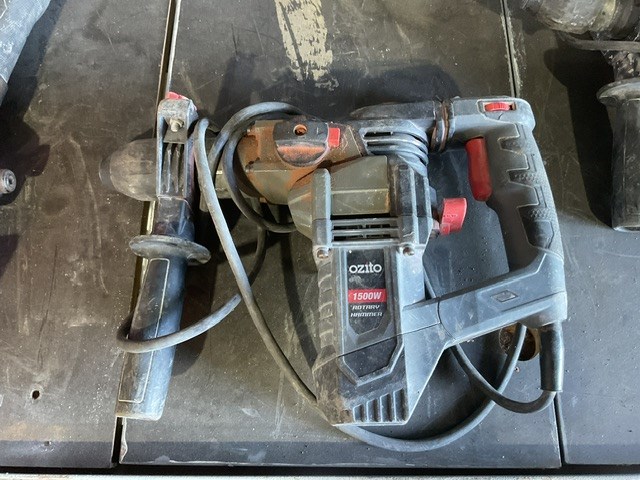 Ozito RDH-1550 Electric Rotary Hammer Drill