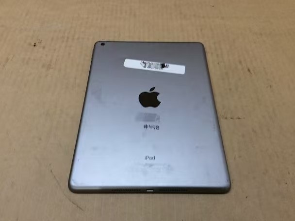 Apple iPad 5 (A1822) Tablet 32GB