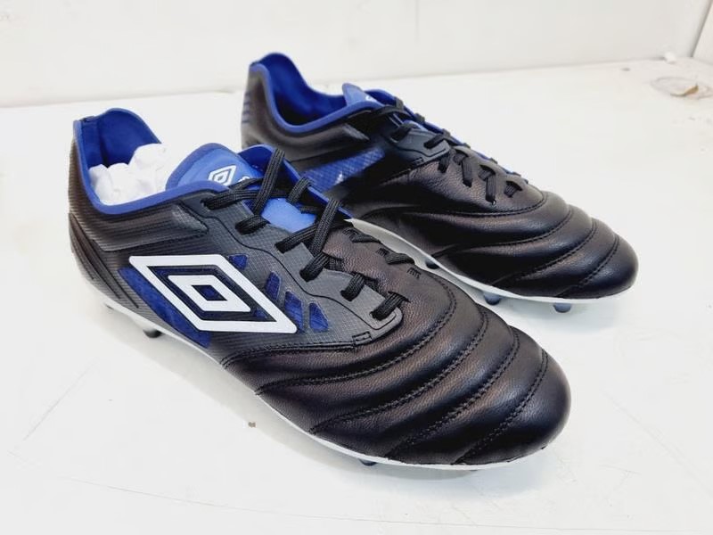 UMBRO Tocco IV Pro Fg Mens Size US 10.5