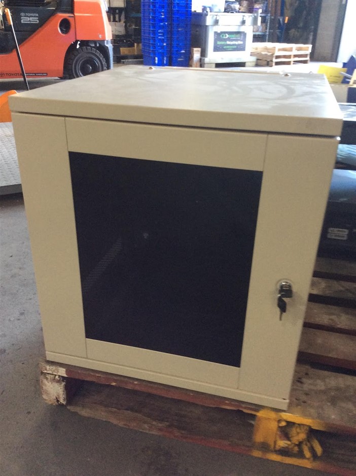 Lockable Network Server Cabinet / Rack Enclosure