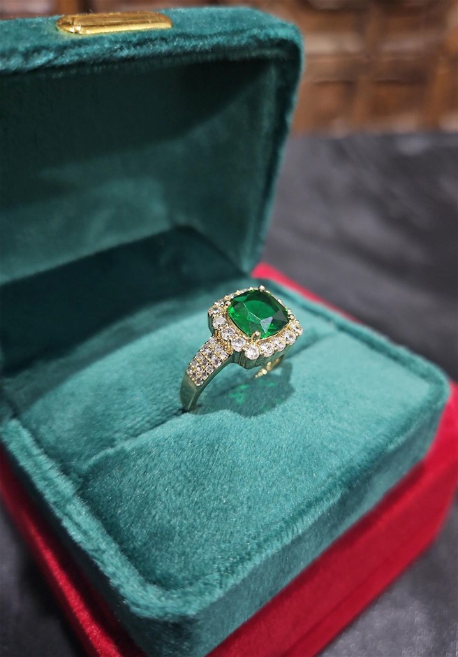 14K/Italy 2.0ct Green Princess Cut Yellow Gold Filled Ring(stamped)-9US