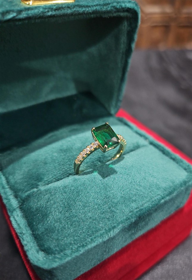 14K/Italy 2.0ct Green Emerald Cut Yellow Gold Filled Ring(stamped)-9US