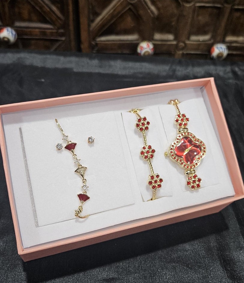 4-Piece Jewellery Set.Watch,Two Bracelet & Earrings(Gift Box Included)