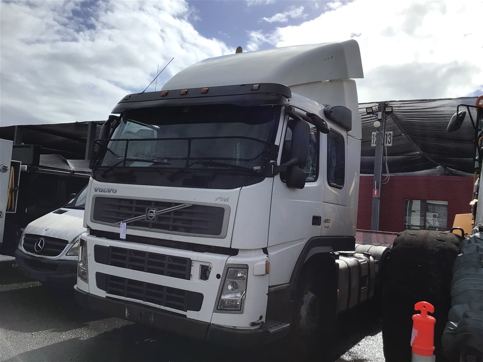 <p>2008 Volvo  FM480 Euro4 6 x 4 Prime Mover Truck (Non Goer)</p>