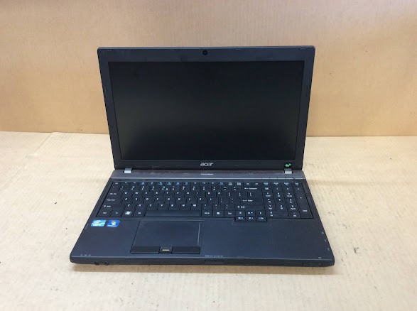 acer Travel Mate 8573 series Laptop i5-2450M 4GBRAM/500GB Black