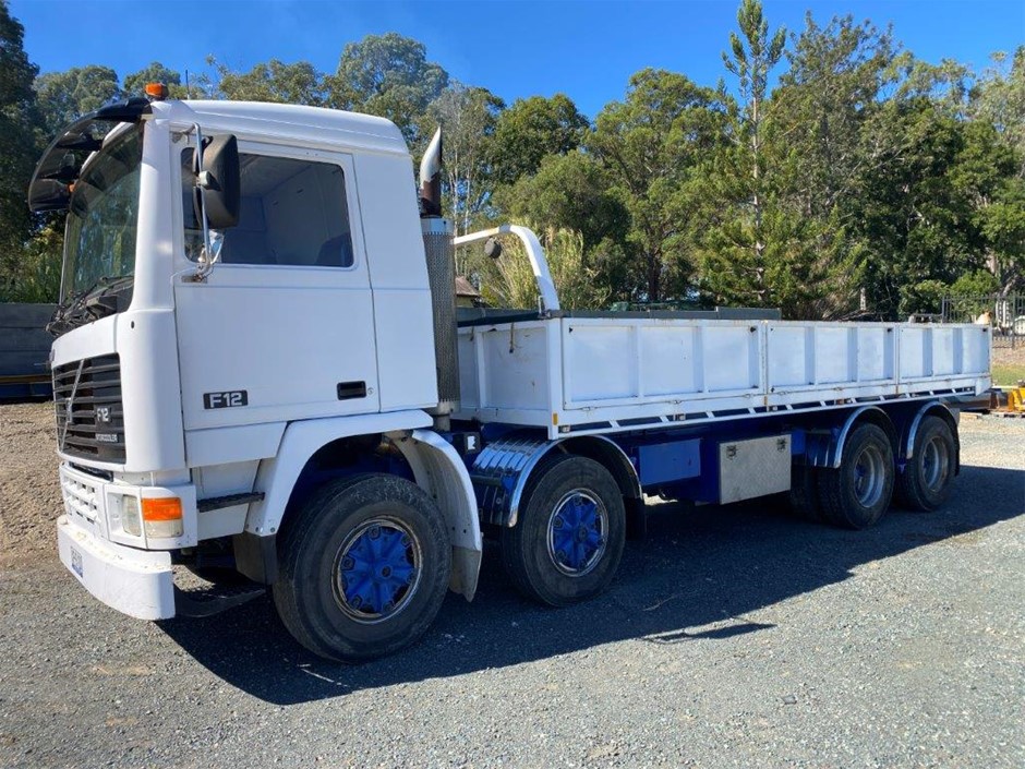 1984 Volvo F10 8 x 4 Tilt Tray Tipper Truck 