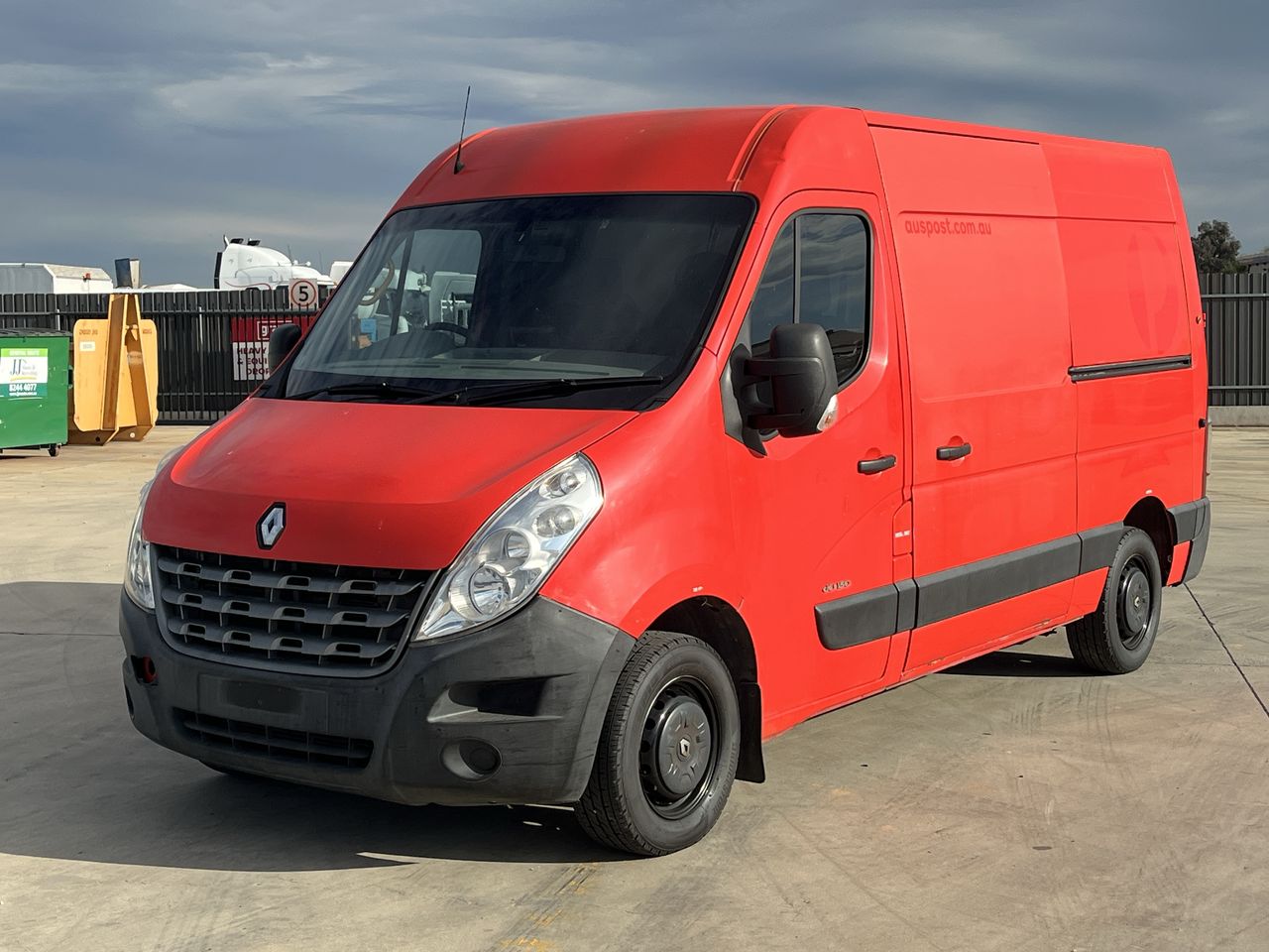 2014 Renault Master MWB Mid Roof Turbo Diesel Automatic Van
