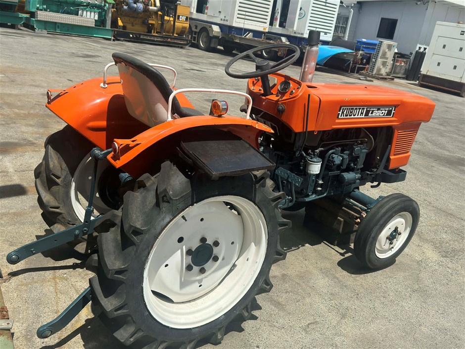 Kubota Double Tractor