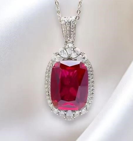 20.0ct Ruby Simulated Diamodns Stones Pendant and chain in 925 silver