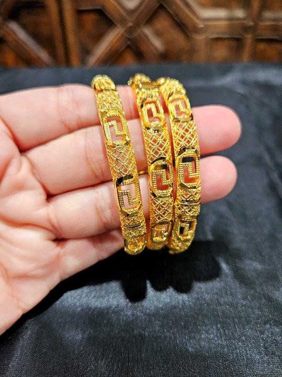 6pcs x 22KGold-filled/ITALY Triple Yellow Gold Plated Bangles Design Versa