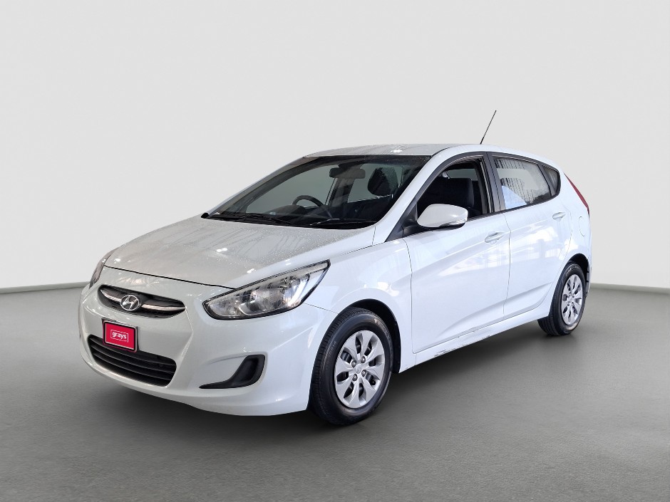 2015 Hyundai Accent Active Auto FWD Hatchback