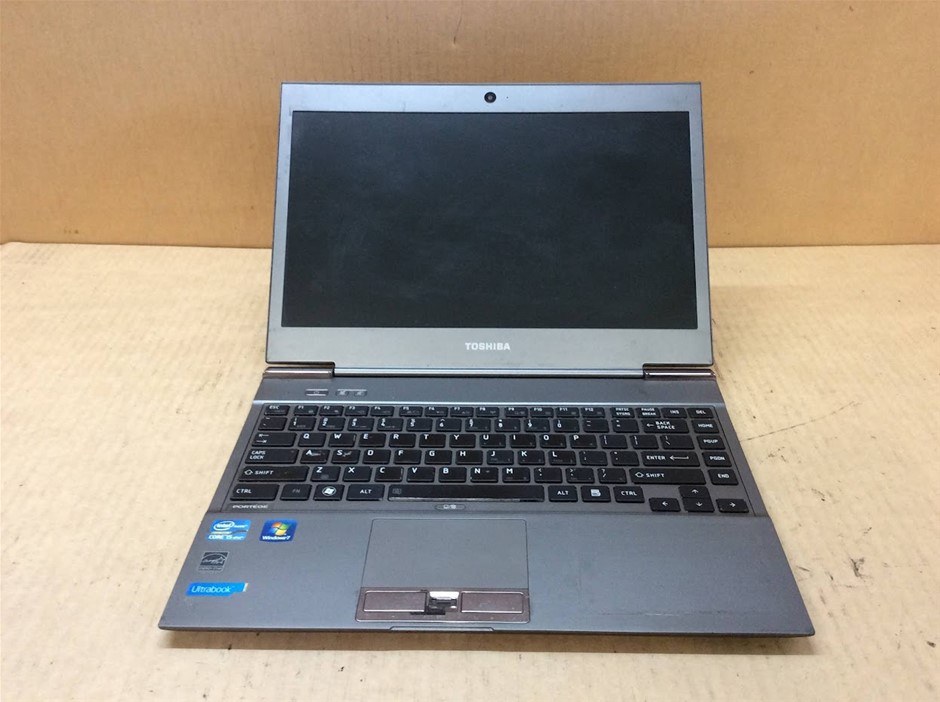 TOSHIBA PORTEGE Z930 Laptop i5-3427U 4GBRAM 128GB