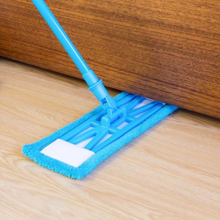6 x KLEVA Sweep & Swipe Microfibre Mop, Mop Head: 38cm x 15cm; Pole: 118cm.