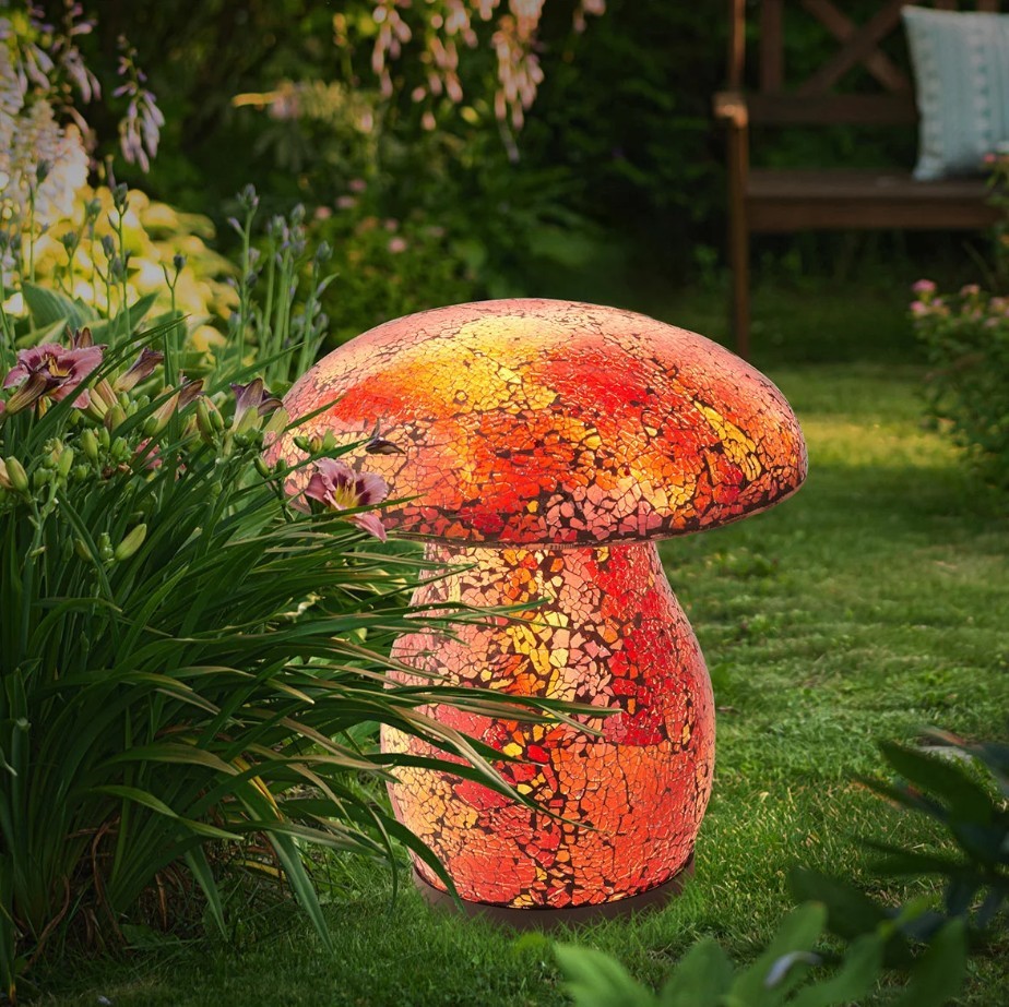 AURORA Lighting Mosaic Solar Mushroom Light, Red. N.B: Damaged packaging, c