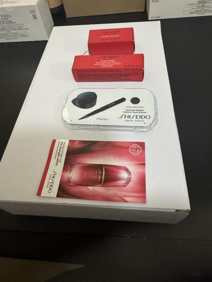 Shiseido, Sample Kit inc Instroke Liquid Eyeliner, Rouge and Waterproof