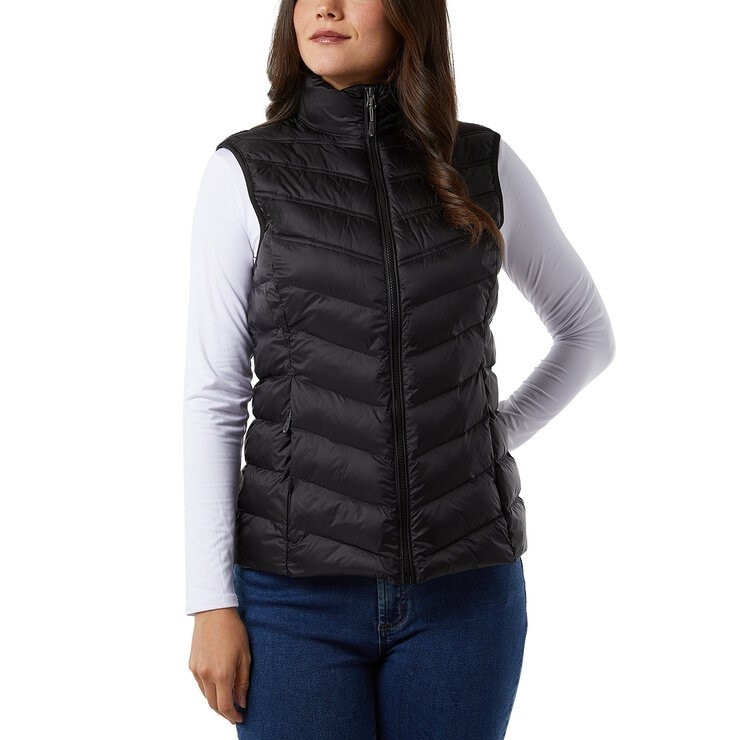 32DEGREES Women's Vest, Size S, Black. Buyers Note - Discount Freight Rate