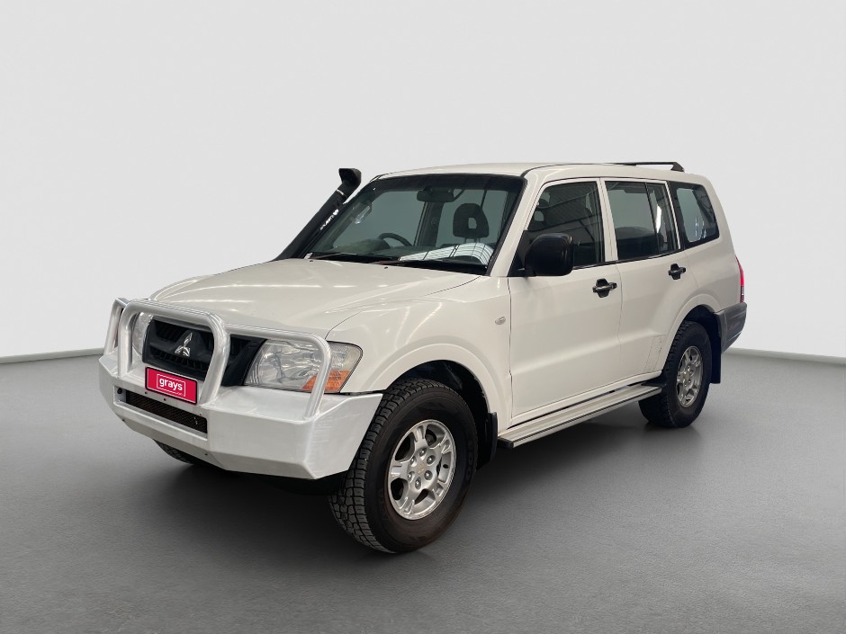 2005 MITSUBISHI PAJERO Diesel
