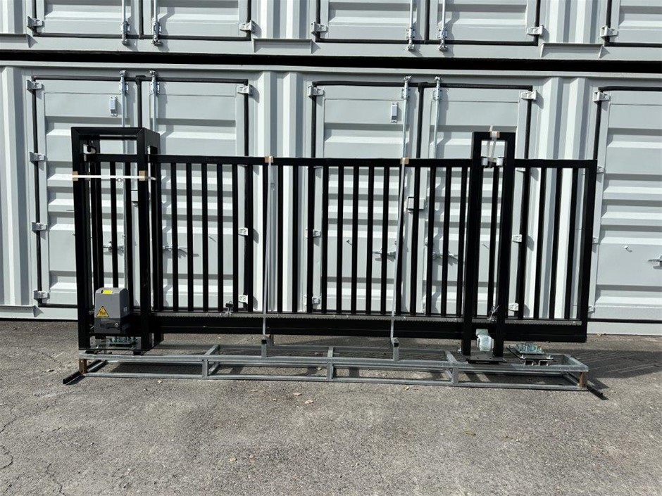 2 x 4M Vertical Electric Sliding Gate