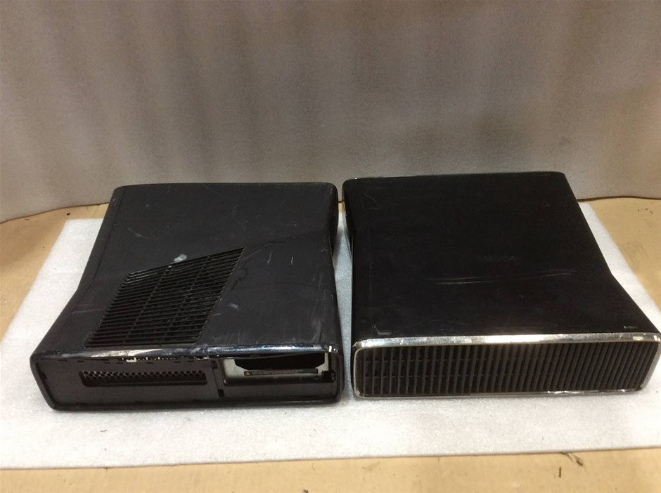 Microsoft Xbox 360 S Consoles (Lot of 2)