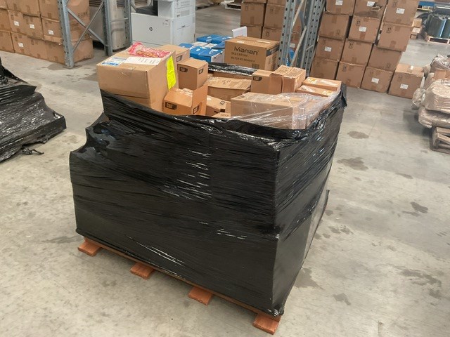 <p>Assorted Auto Accessories Pallet Of</p>