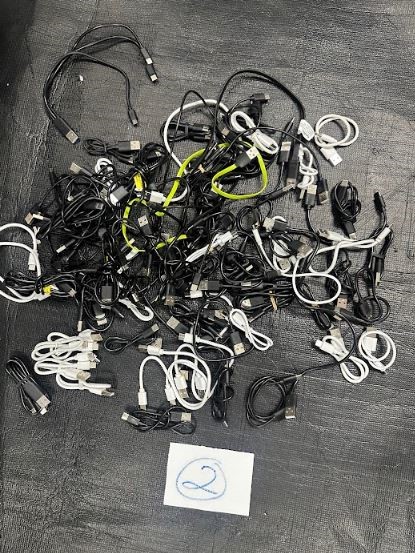 END OF LEASE SALE: Large quantity of USC to USB