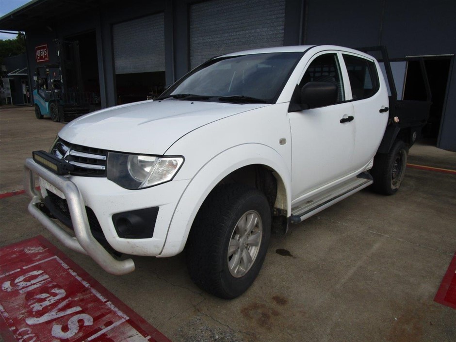 2014 Mitsubishi Triton 4WD Manual - 5 Speed Dual Cab Chassis