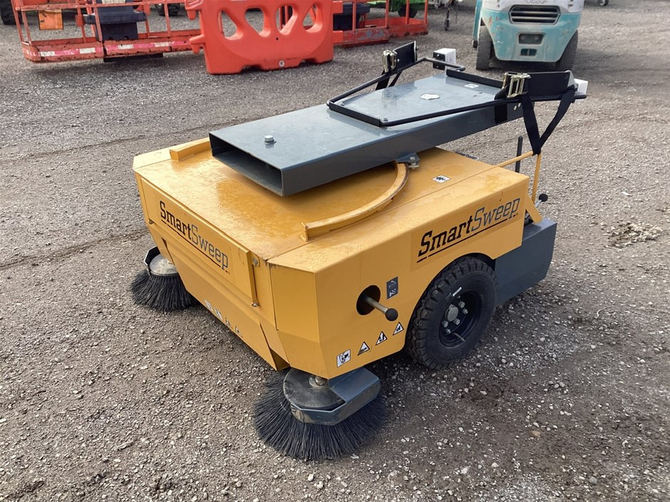 <p>2022 SmartSweep Sweeper</p>