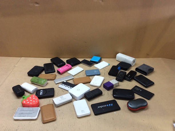 Modus Mixed Brand and Model Portable Power Banks/Electronic devices