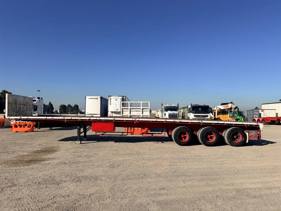 1993 Krueger ST-3 Tri-Axle Triaxle Flat Top Trailer