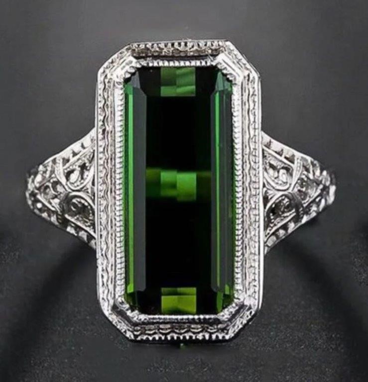 Italy 925 Silver 10.0ct Green Stone Emerald Cut Ring (stamps)-7 US