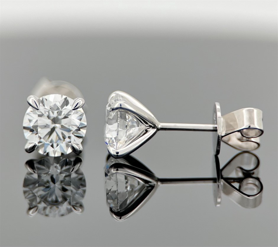 3.14 Carats Platinum Diamond Solitaire earRings IGI certified